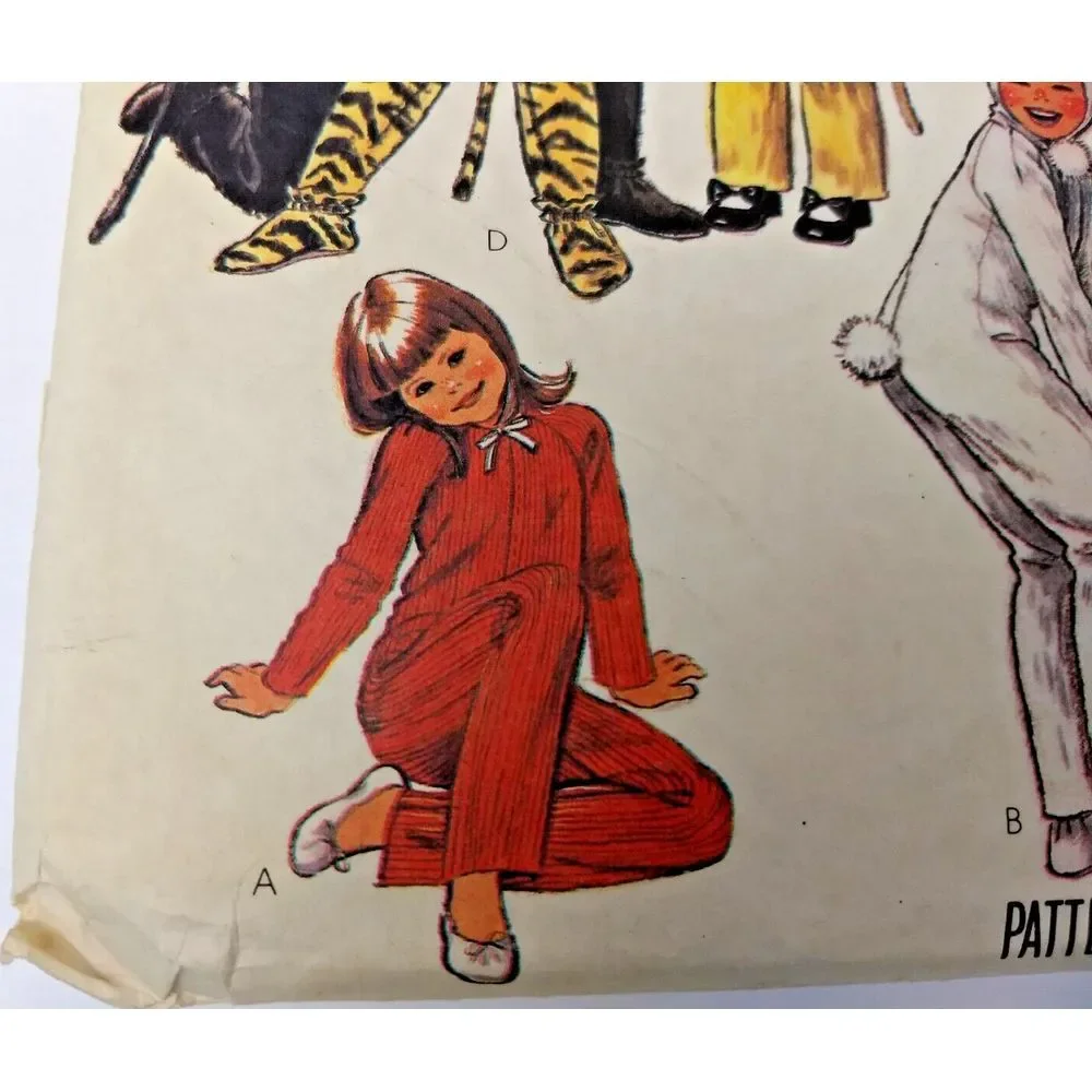 McCalls Sewing Pattern 7132 Kids Animal Costumes Sz 2 HALLOWEEN Cut Complete VTG